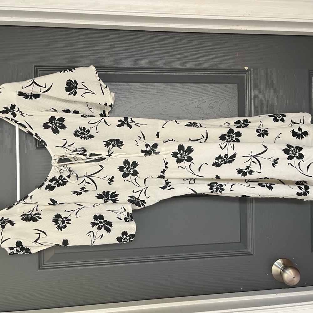Billabong dress size medium